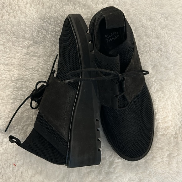 Eileen Fisher lace up shoes - Picture 4 of 5